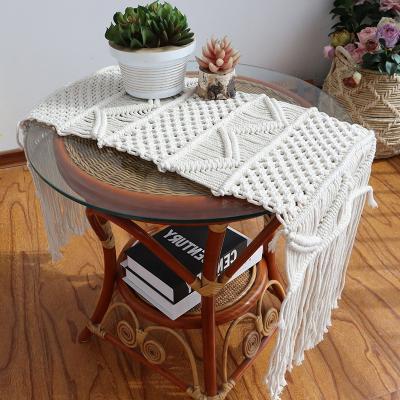 China Macrame Tassel Decoration Plaid Cotton Crochet Table Minimalist Wholesale Handmade Wedding Runner for sale