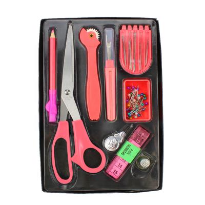 Chine Wholesale High Capacity Travel B Tray Sewing Kit with Red Sewing Accessories for Easy DIY à vendre