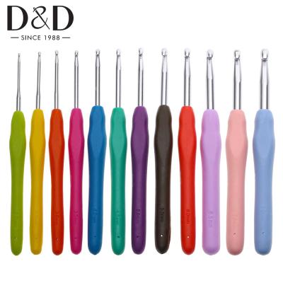 China 2mm-8mm Aluminum Crochet Hooks Set Soft Handle 12pcs Aluminum Crochet Hooks Set Smooth Knitting Needle For Yarn Knit Needles DIY Tool for sale