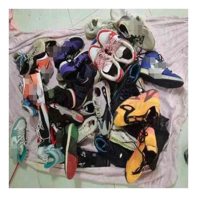 China Hot Sale China Fashionable Basketball Used Used Branded Sports Shoes Mixed Size for sale