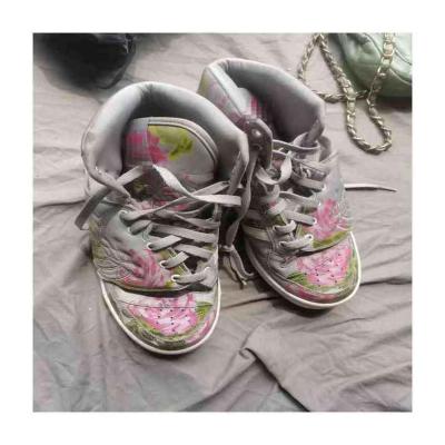 China Hot Selling Clean Individualistic Canvas Sneaker Thrift Fashionable Shoes Branded Mixed Size Used for sale