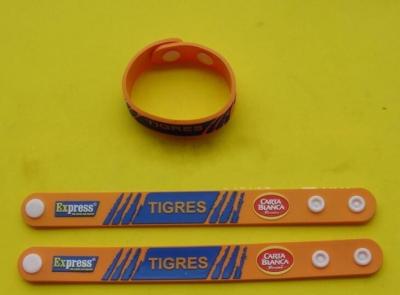 China Personalized Soft PVC Rubber Wristband Sport Bracelet With Embossed Logo , Adjustable Size for sale