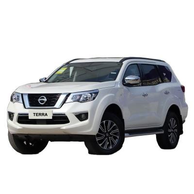 China Nissan Benzinwagen TERRA 2WD 4X4 zu verkaufen