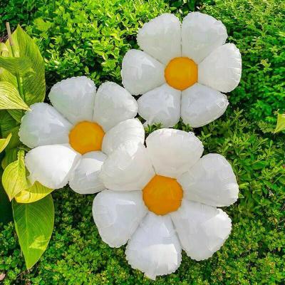 China Toy Flower Helium Balloon Wholesale Small Daisy Foil Balloons Amazon Hot Selling Birthday Party Decoration White Kids Party Decoration for sale