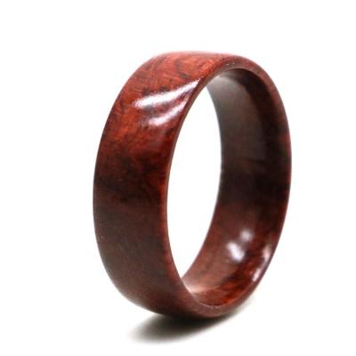 China Odian Jeweley OEM CLASSIC Best Selling Couples Empty Koa Wood Ring For Man Band Ring for sale