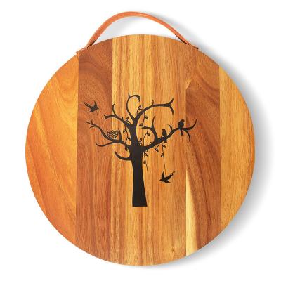 China Sustainable Natural Acacia Wood Customized Size Pizza Panel Cutting Board Round Chopper Serving Tray With Hide Role for sale