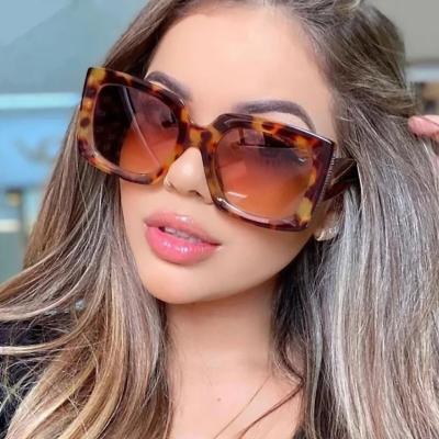 China Retro 2021 Fc Rimless Fashion Big Frame Sunglasses Women Oversized Square Sunglasses UV400 Shades for sale