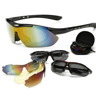 China Sports Sunglasses New 2021 Uv400 Protect Sunglasses Windproof Cycling Sport Polarized For Men With 5 Pcs Lens for sale