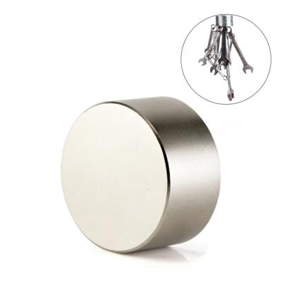 China Super Strong Industrial Magnet Rare Earth NdFeB N52 D40x20mm Disc Neodymium Magnet for sale