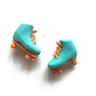 China Elementary School Gum Rubber Cartoon Roller Skates Promotional Shoes Gum for sale