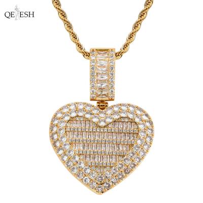 China Custom Qetesh Love Qetesh Logo Photo Pendant Gold Plated Pendants Flip Frame Pendant Zircon Photo Viable Box Photo Couple for sale