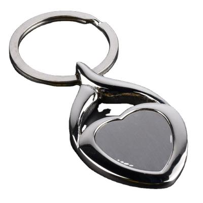 China Multifunctional Low Price Professional Supplier Customized Metal Keychains Heart Shaped Keychains for sale