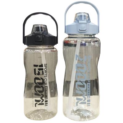 China 64oz Sports Outdoor Gym Plastic Motivational Water Bottle With Straw for sale