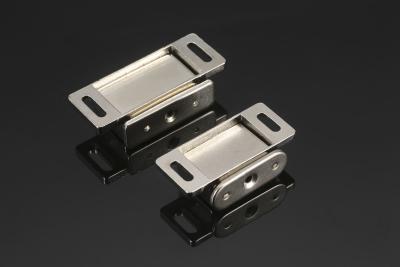 China Practical Rustproof Push Catch Door , Anti Corrosion Push Close Door Latch for sale