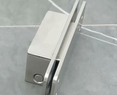 China 0.5kg 180° Opening Stainless Steel Invisible Hinge For 18-22mm Door for sale