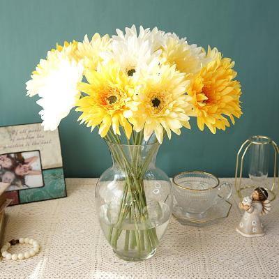 China Home Decor Artificial Flowers Cosmos Chrysanthemum Wedding Bouquet For Garden Party Floral Decor for sale