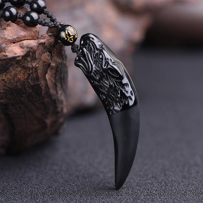 China Stone Wholesale Charm Hiphop Quartz Hiphop Necklace Pendant Wolf Tooth Necklace Jewelry For Men and Women for sale