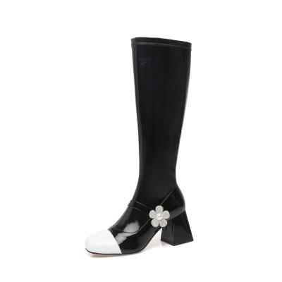 China Anti-Smell Knee High Boots Women Shoes Boots Leather Heels With Rhinestone And Pearl Block Heel Boots for sale