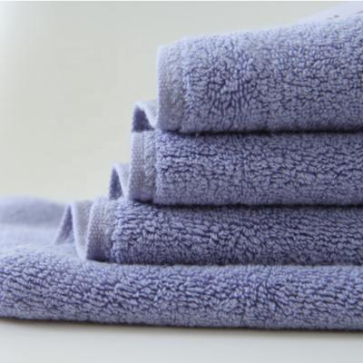 China Housesale Disposable Microfiber Single Color Bath Towel Hotel Towel for sale