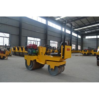 中国 Home use driving ride on road roller compactor 販売のため