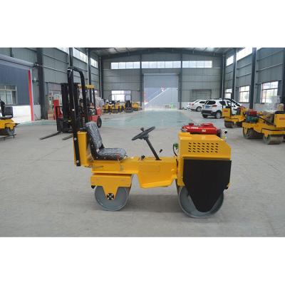 China Good Quality Home Use Vibratory Roller With Gasoline Engine à venda