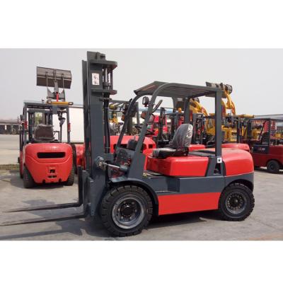 中国 High Efficiency / Low Noise Energy Consumption DIBO 1t / 1.5t Diesel Forklift In Dubai 販売のため