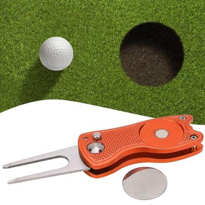 China Used In Golf Sports Wholesale Stainless Steel Magnetic Golf Green Fork With Empty Ball Marker for sale