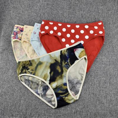 China Antibacterial Adult Women's Briefs Women's Underwear for sale