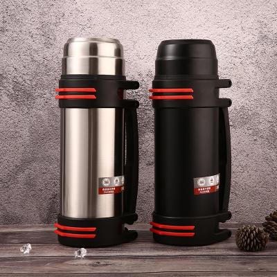 China Large Capacity 1.5L Large Capacity Stainless Steel Thermos Travel Vacuum Kettle Insulated Tumbler Thermos Portable Camping Bottle for sale