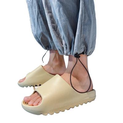 China 2021 Fashion Trend Women Slippers Summer Outdoor Slippers Slides Yeezy Ladies Slippers for sale