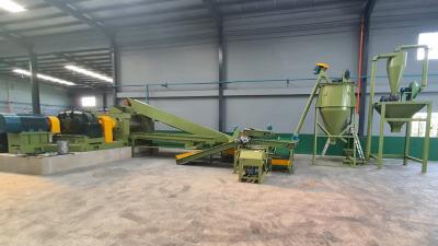 China Semi Automatic Waste Tire Recycling Line Processes Tires Into 0-200 Mesh Rubber Powder for sale