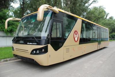 China Comfortable Diesel Engine 13 Seater Airport Apron Bus With Aluminum Apron for sale