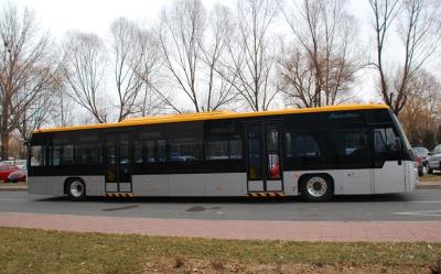 Chine car d'aéroport d'équipement d'aéroport de Xinfa du moteur diesel 12T avec le tablier en aluminium à vendre