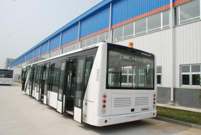 China 110 Passenger Airport Limousine Bus , 4 Stroke Diesel Engine Airport Coaches for sale