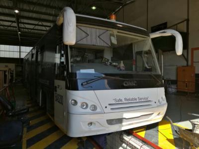 China Aluminum body airport transfer bus with cummins engine and thermo king air conditioner for sale