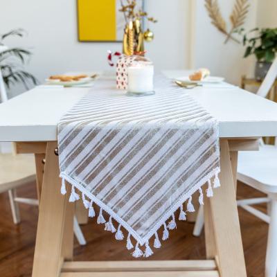 China Modern Fast Shipping Geometric Woven Canvas Fabric Polyester Dining Home Tassels Table Runner For Christmas for sale