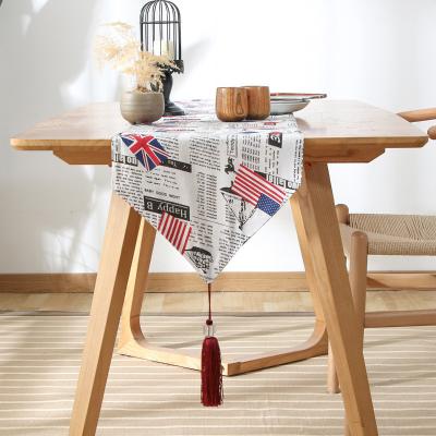 China Modern Custom Luxury National Flag Newspaper Print Polyester Dining Table Runner for sale