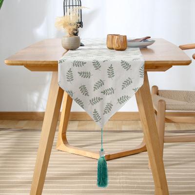 China Modern Custom Leaves Pattern Printed Polyester Table Runner For Home Dining Table Decorations for sale