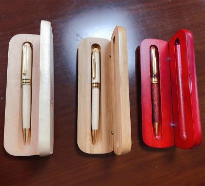 China Promotional Eco Friendly Maple Wooden Gift Box Red Mounted Wooden Box Pen Wooden Case for sale