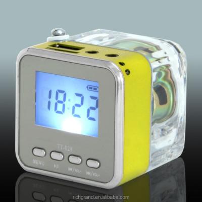 China Portable Game Video Digital LCD Display Mini Speaker FM Radio MP3/4 Player SD/TF USB Disk Speaker for sale