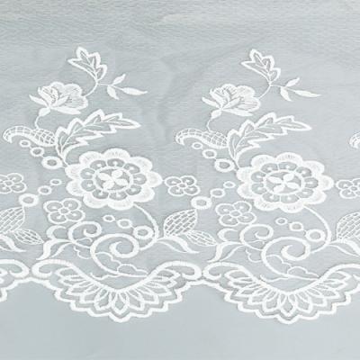 China Taidian Embroidery Fabric Flower Lace Fabric High Quality White Water Soluble Mesh Lace Garment Accessories for sale