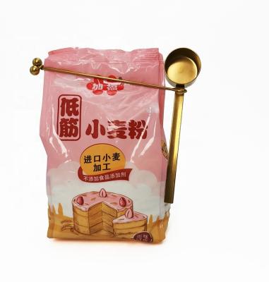 China Sustainable Creative Kitchen Instruments 304 Stainless Steel Gold / Rose Gold Coffee Powder Spoon and Food Seal Bag Clip Set for sale