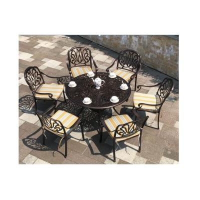 China The modern outdoor garden the cast aluminum furniture dining table set the cast aluminum chair and the round table for sale