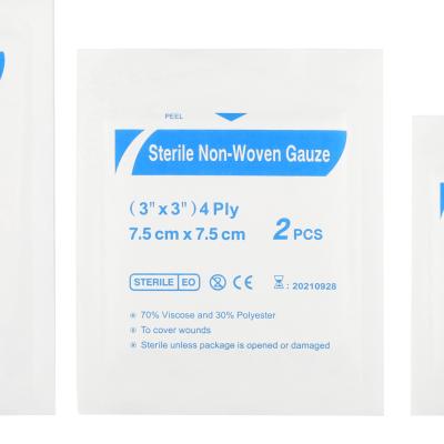 China 7.5x7.5CM Cotton Medical Supplies Gauze Pads Sterile Cotton Non Woven Absorbent Wound Care for sale