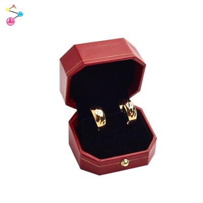 China Beautiful Recyclable Hot Selling Red Leather Trinket Box For Wedding Ring Necklace Packaging for sale