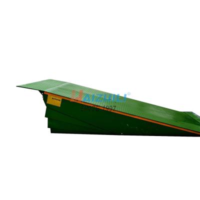 China Hotels HaizhiLi Material Handling Equipment CE Certified Truck Use 10 Ton Mechanical Mobile Car Loading Ramp for sale