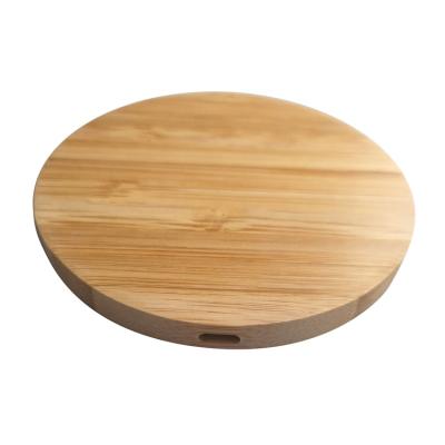 China New Products Wooden Simple Style Mobile Phone Bamboo Portable Power Bank Charger Table Lamp With Wireless Charger for sale