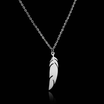 China FASHIONABLE Minimalist Stainless Steel PVD Gold Plated Link Chain Plating Feather Leaf Pendant Necklaces for sale