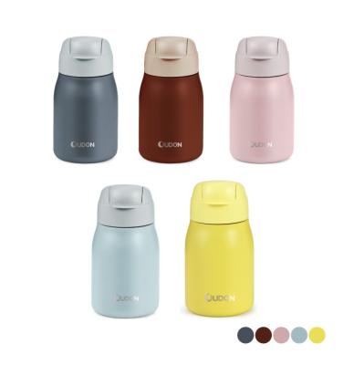 China Sustainable BPA Free Kids Water Bottle With Portable Handle for sale