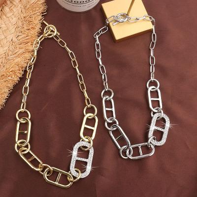 China Fashion Heavy Industry European and American Exaggeration Fashion Heavy Industry Inlaid Diamond Thick Chain Necklace Women for sale